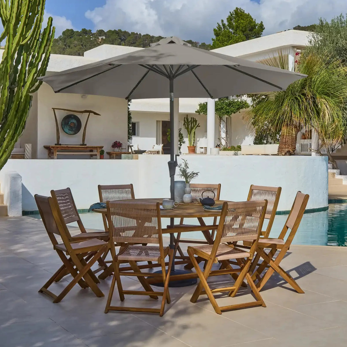 Ashby 8 Seater Wooden Round Garden Dining Set with 8 Cove Rope Chairs & Grey Parasol  - 160cm