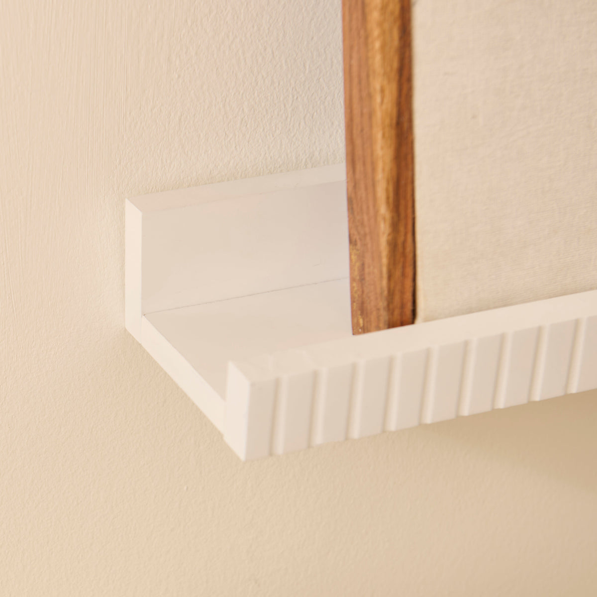 Alba 75cm Picture Ledge - White