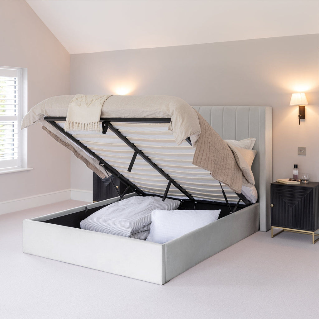 OUTLET -