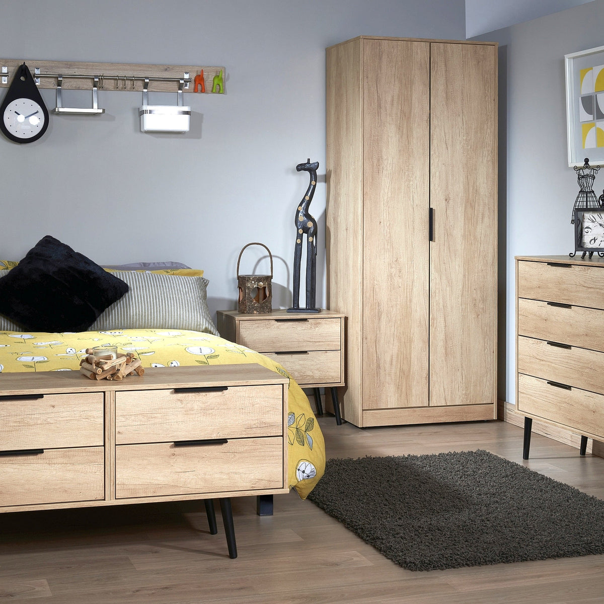 Asher Light Oak 4 Drawer Chest with Black Legs