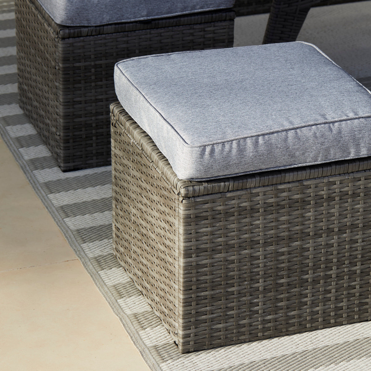 Hemsby 200x290cm Garden Rug - Taupe