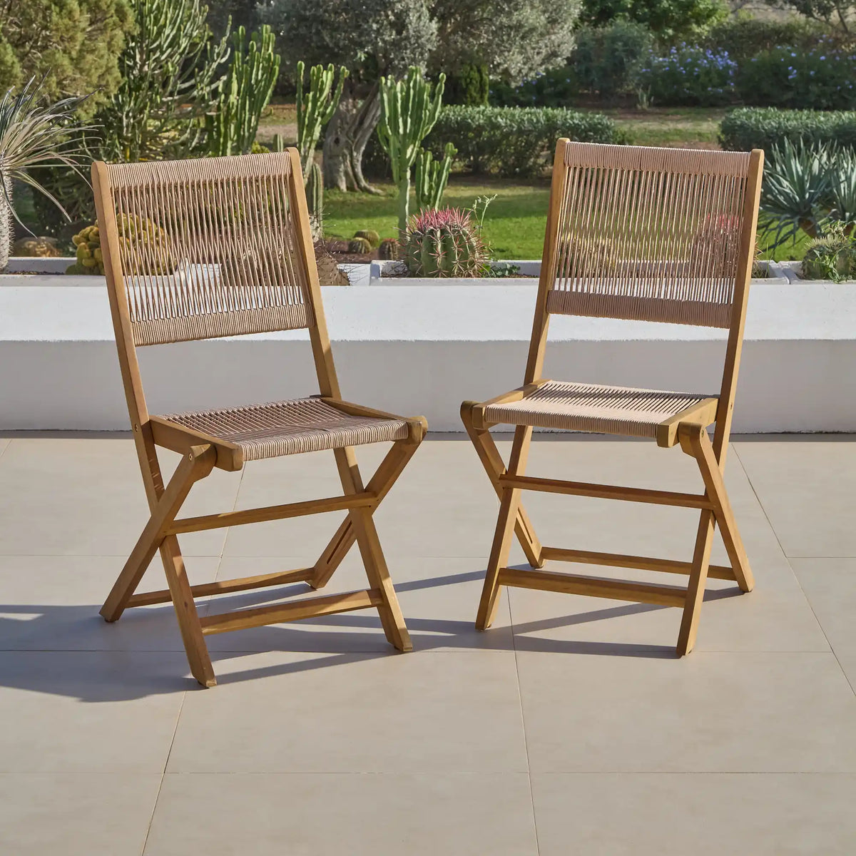 Ashby 4 Seater Wooden Round Garden Dining Set with 4 Cove Rope Chairs & Grey Parasol  - 130cm
