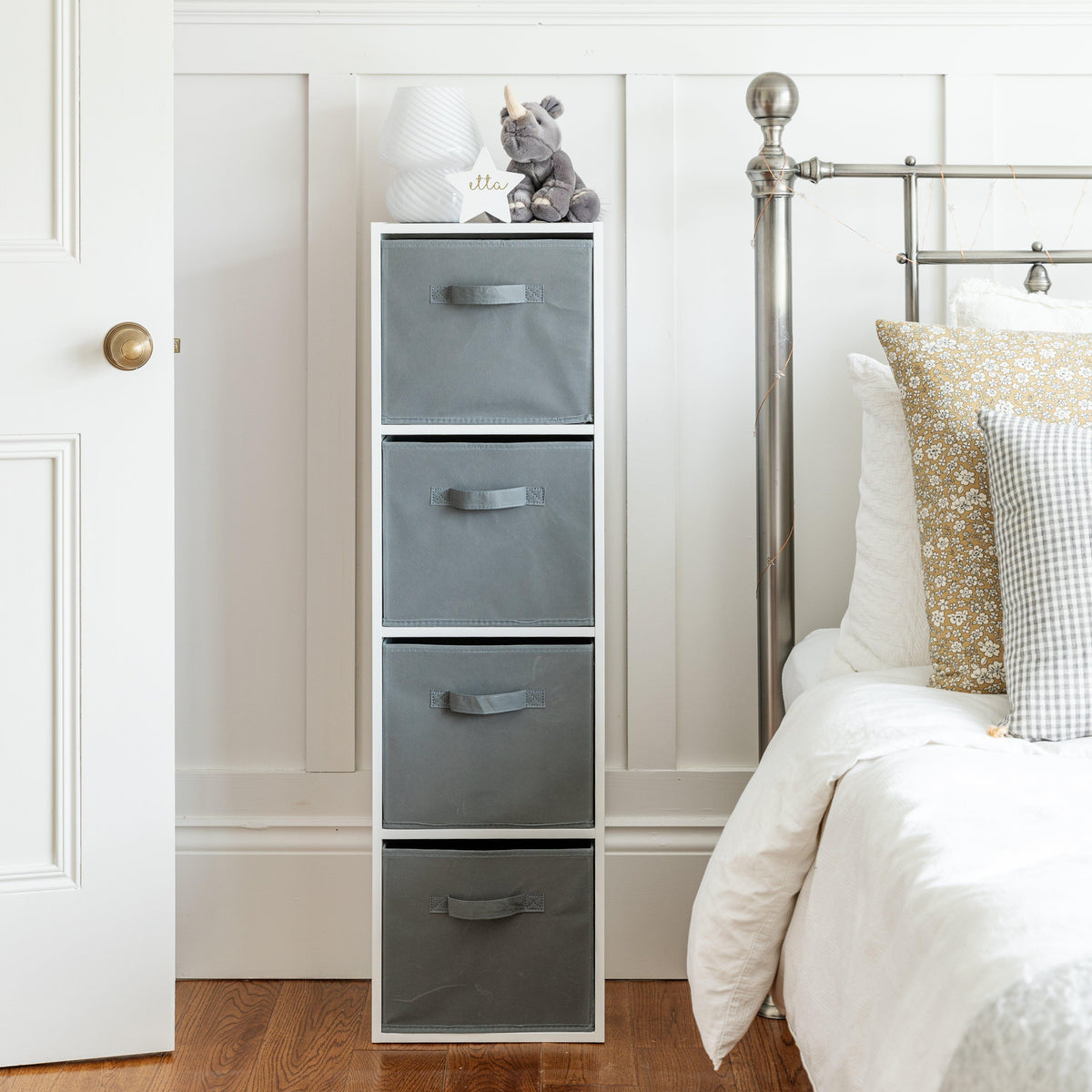Cara 4 Tier Storage Unit / Chalk White Bookcase with Grey Boxes