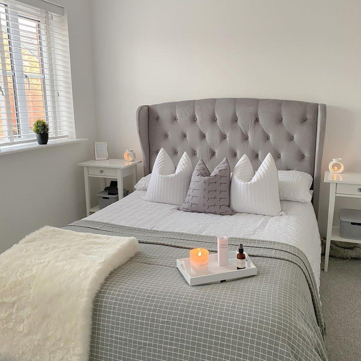 Outlet - Daisy King Size Ottoman Bed - Grey Velvet