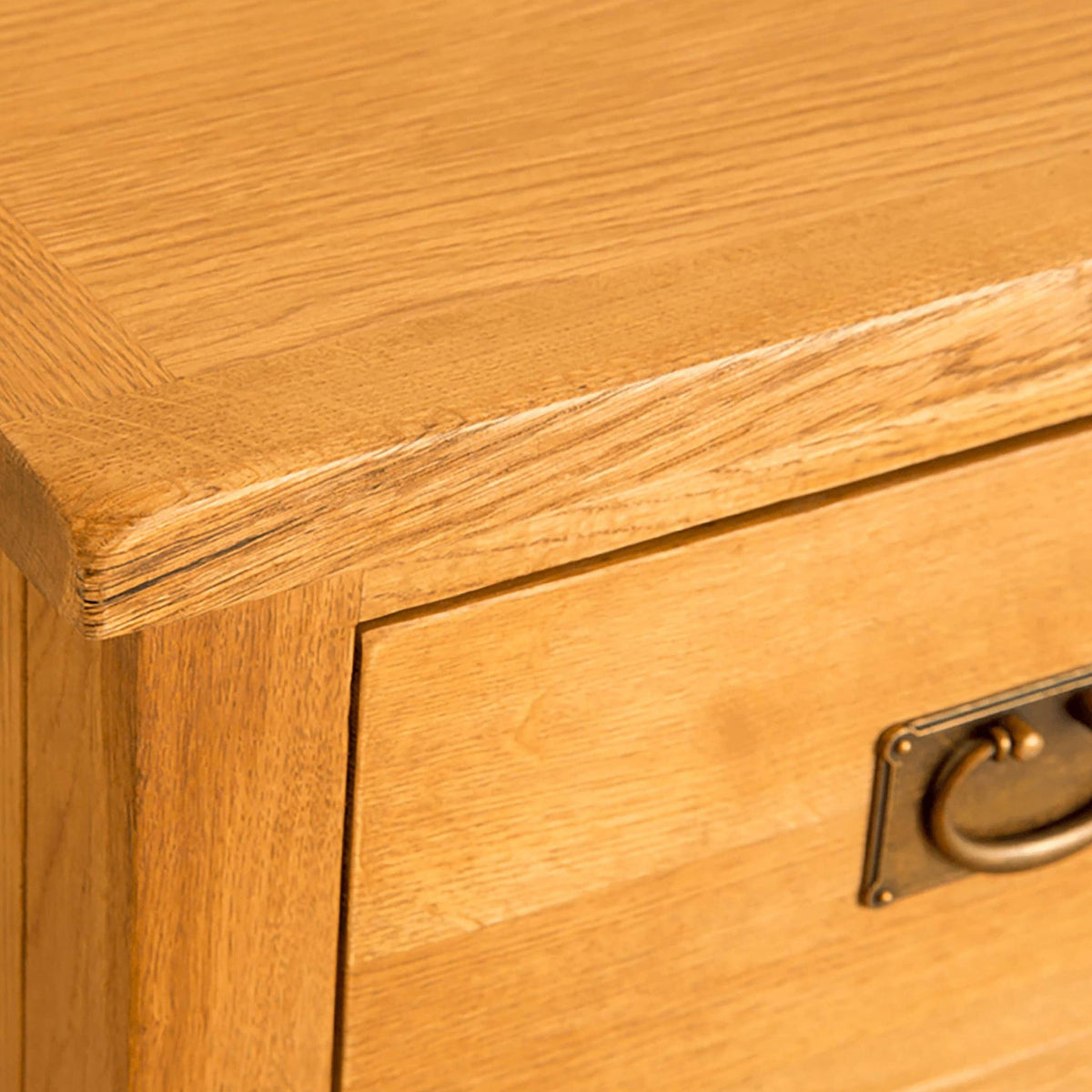 Lanner Oak small sideboard