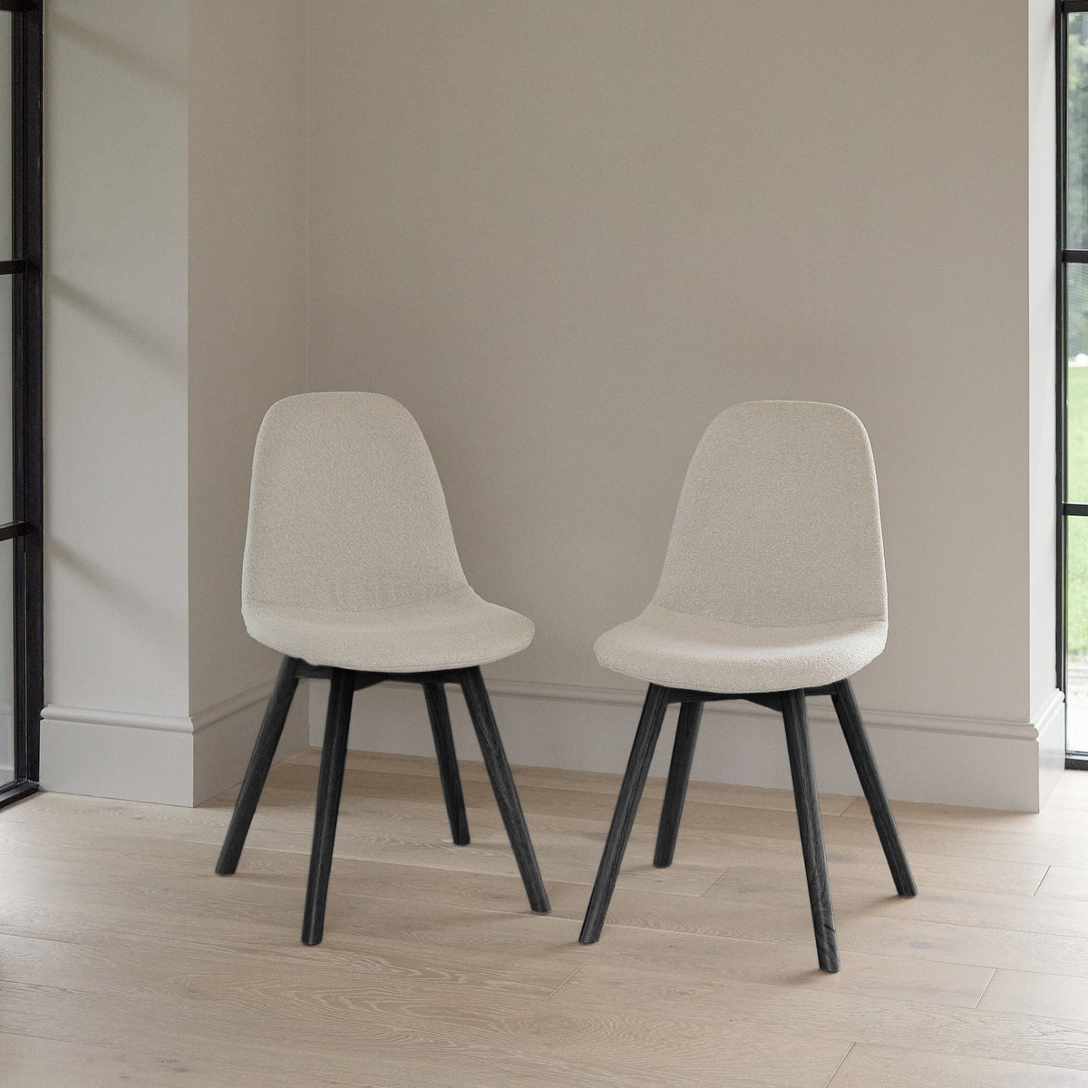 Atlas Chalked Mango Wood Dining Table Set -  6 Seater - Ellis Light Beige Boucle Dining Chairs - Black Oak Legs