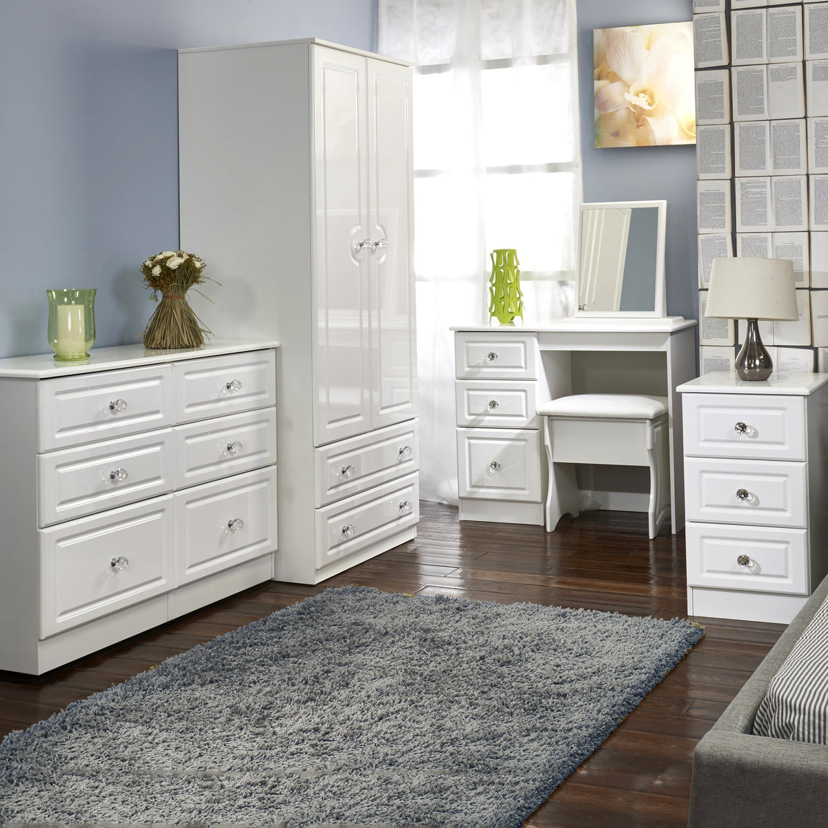 Kinsley White Gloss 3 Drawer Bedside Cabinet