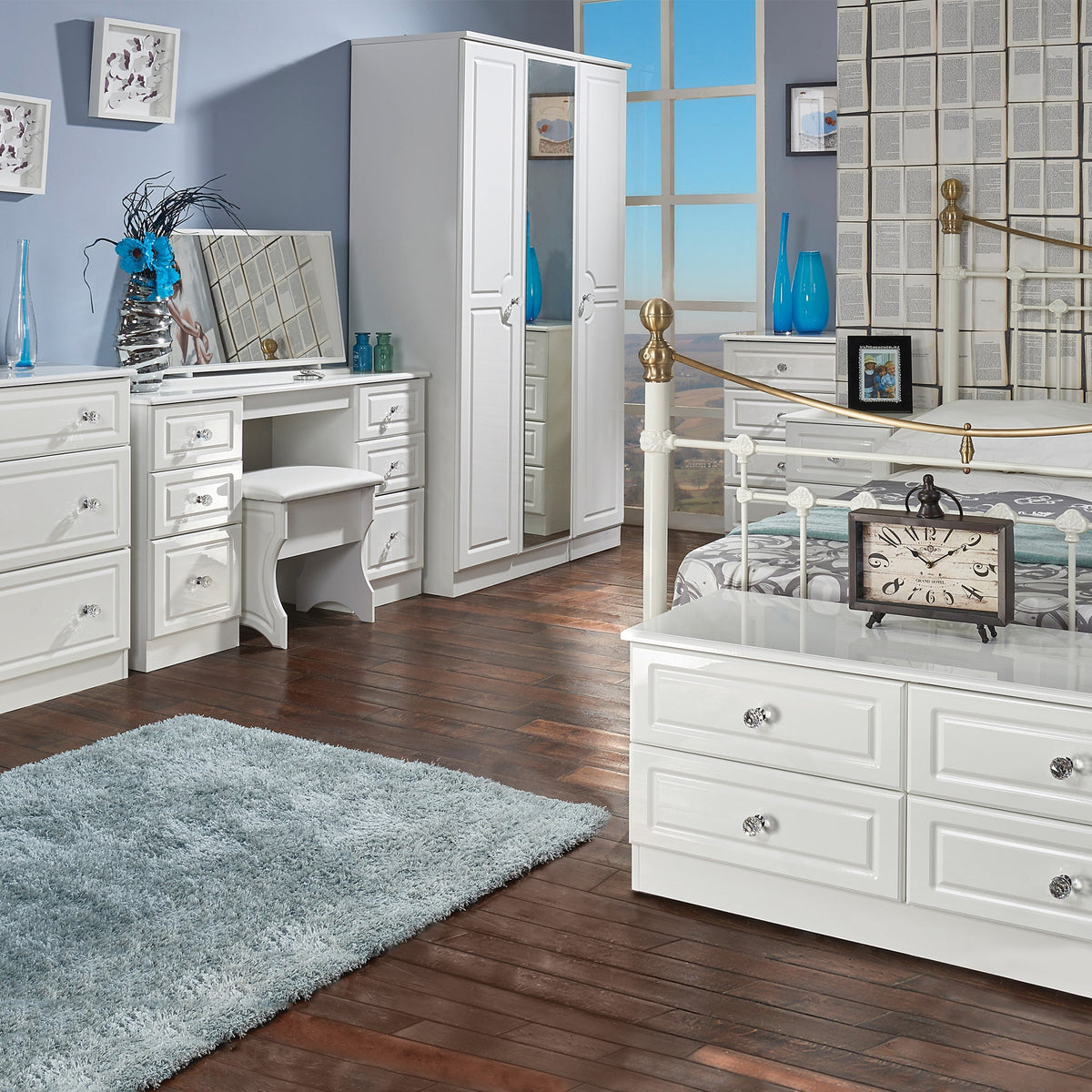 Kinsley White Gloss 4 Piece Bedroom Set