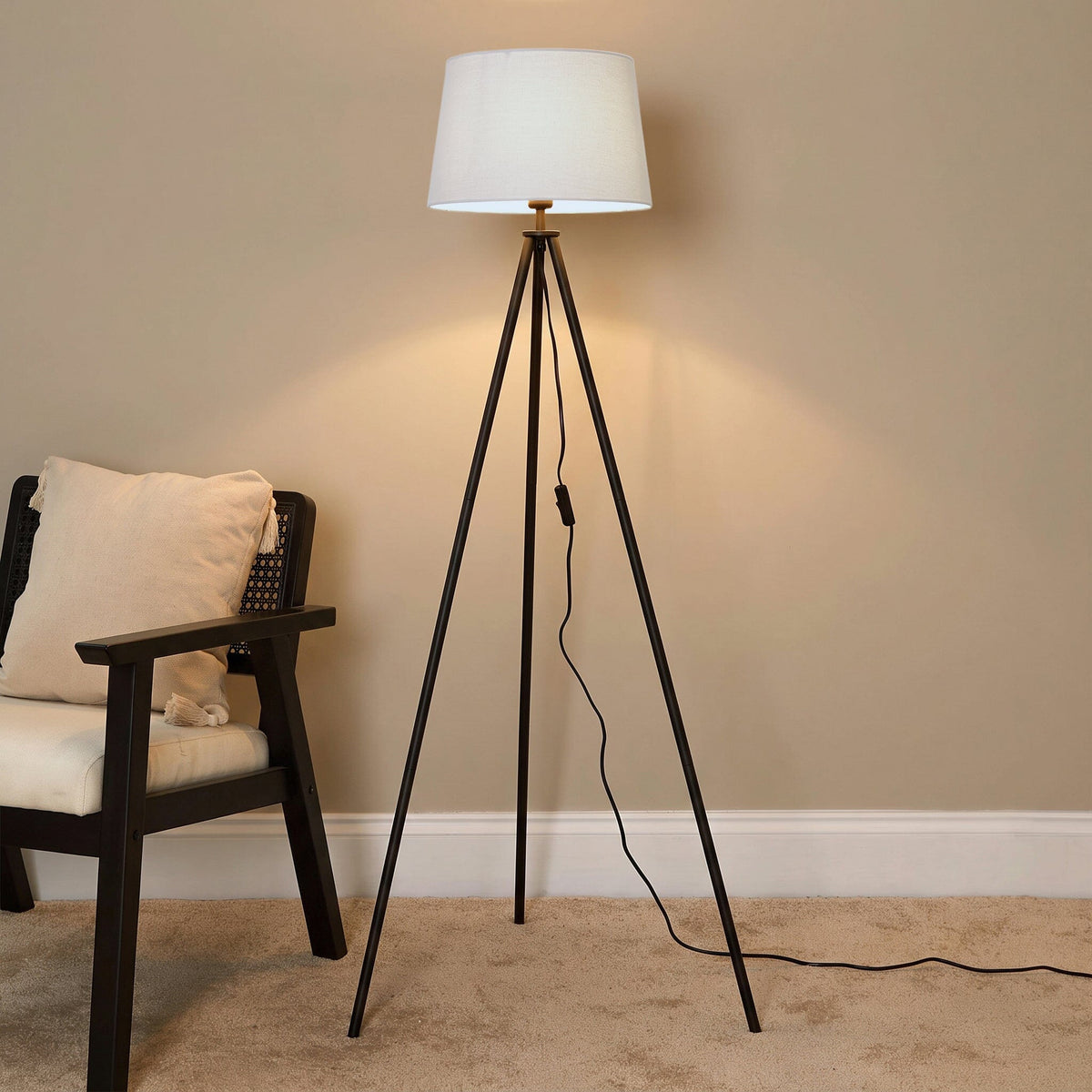 Litton 130cm Metal Floor Lamp - Black