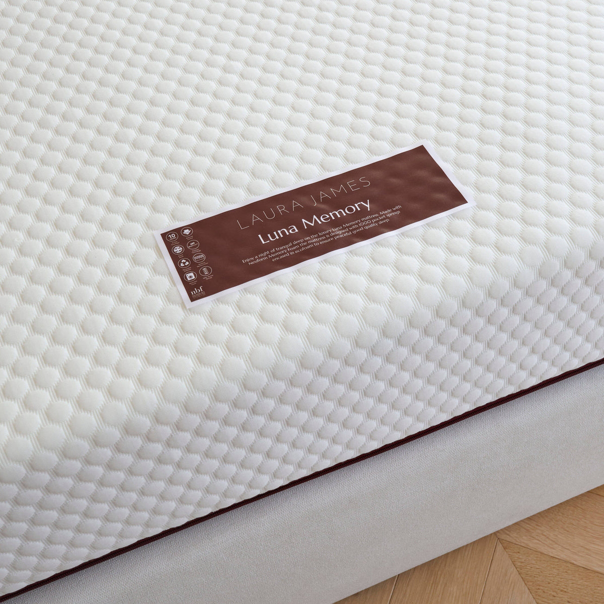 Luna Memory Foam Double Mattress - Burgundy Red Zip