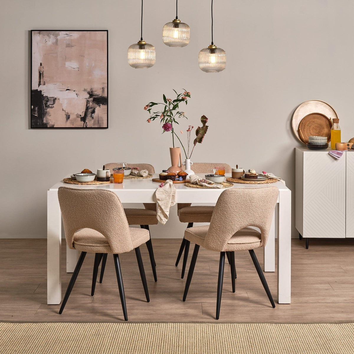 Outlet - Magnus White Wood Extendable Dining Table
