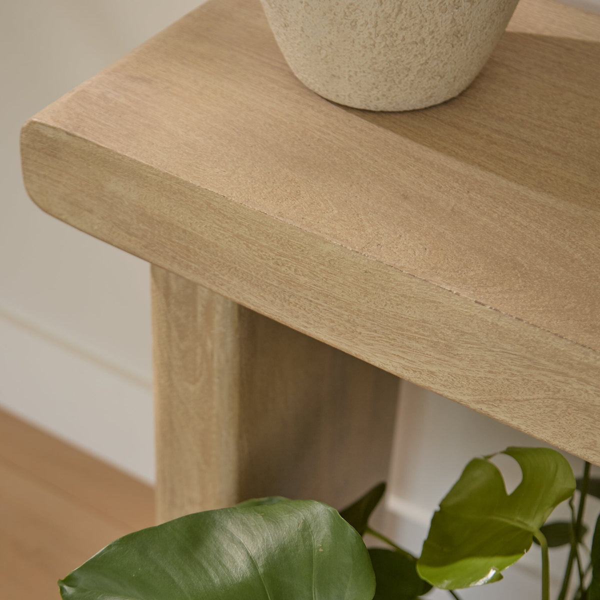 Nevaeh Chalked Mango Wood Console Table - 140cm