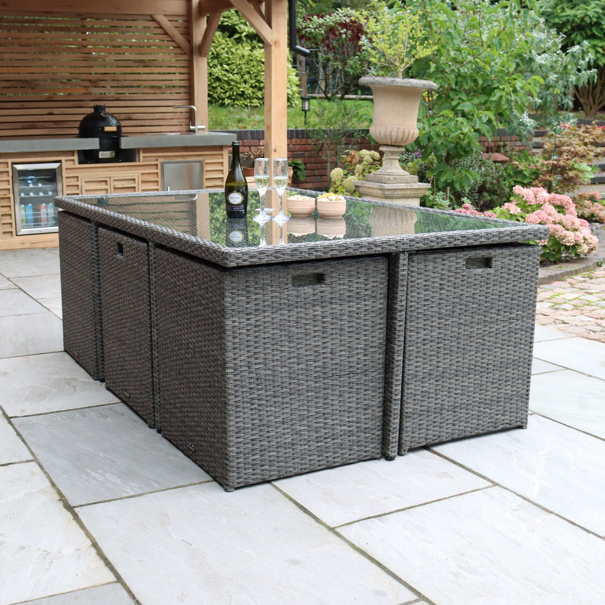 Paris 10 Seat Lux Rattan Cube Set