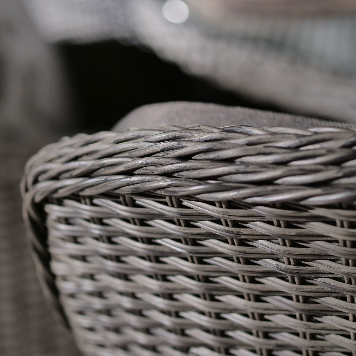 Paris 6 Seat 140cm Lux Rattan Dining Set