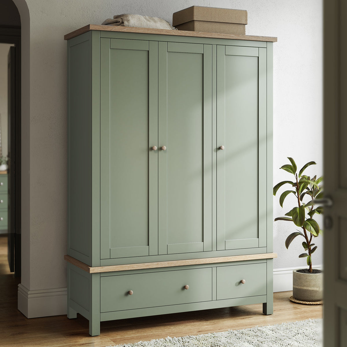 Farro Triple Wardrobe with Drawers