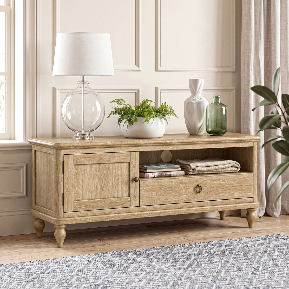 Rutland Oak 120cm TV Unit