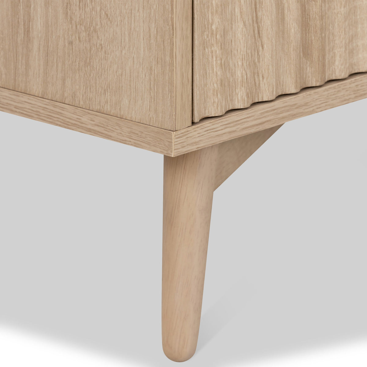 Jakob Oak 3 Drawer Grooved Chest