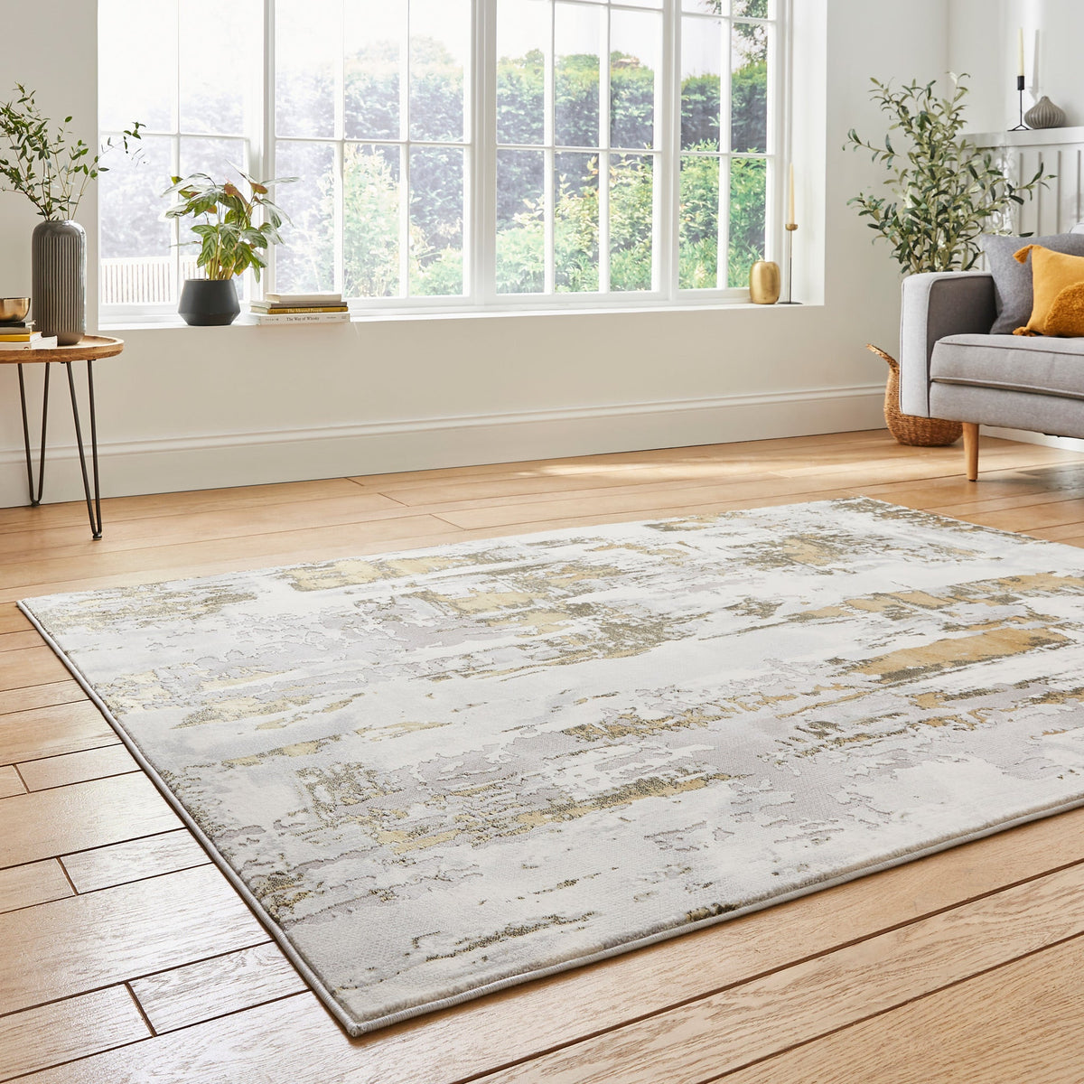 Aldrin Grey Distressed Patterned Rug