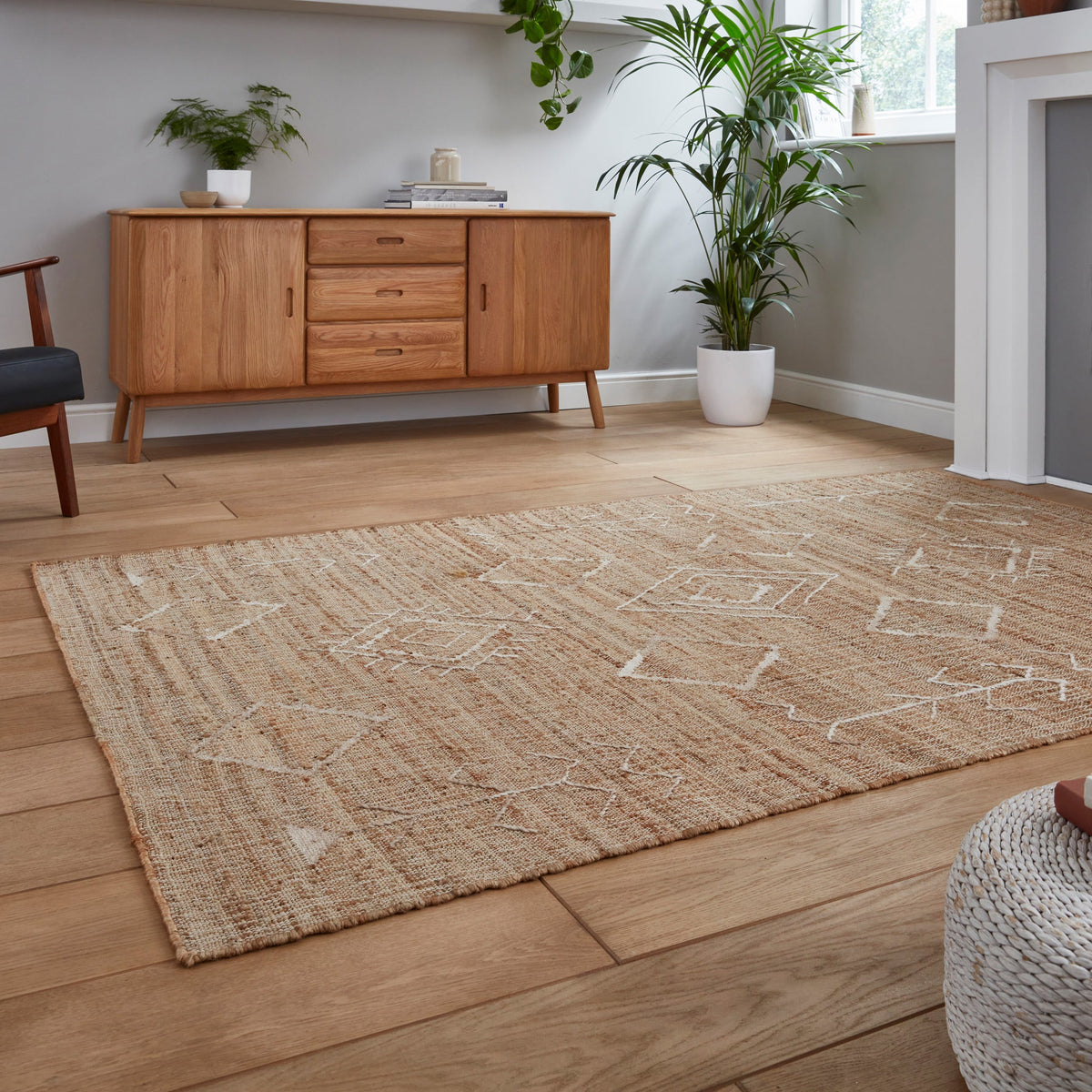 Karin Natural Diamond Patterned Jute Rug