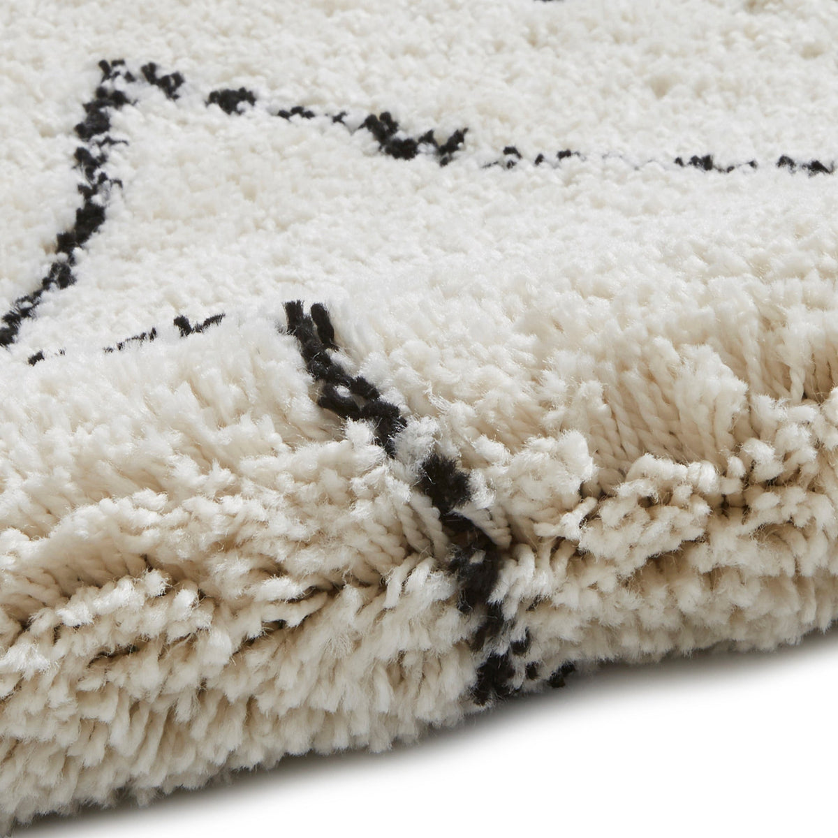 Edie Boho Diamond Shaggy Rug