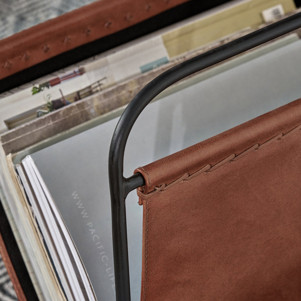 Eliseo Leather Magazine Rack