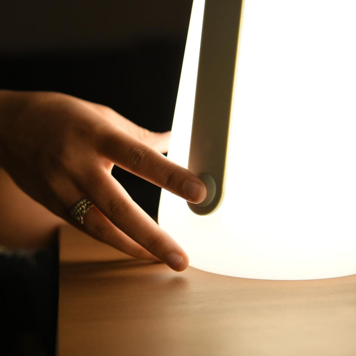 Extreme Lounging B-Bulb - Outdoor Portable Lamp