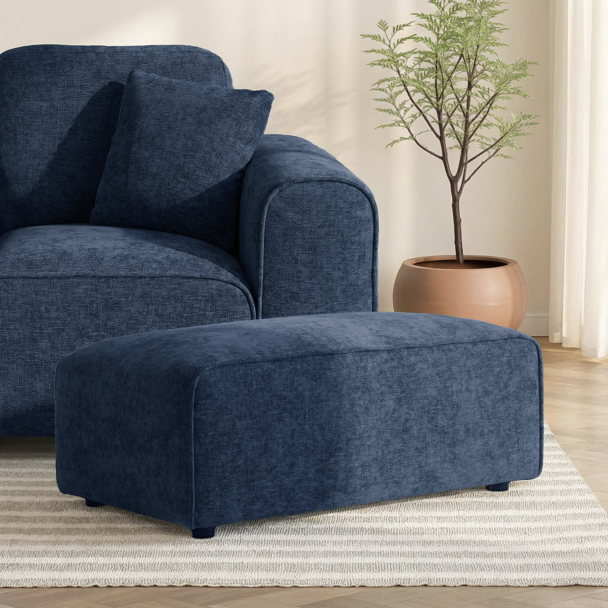 Hugo Footstool