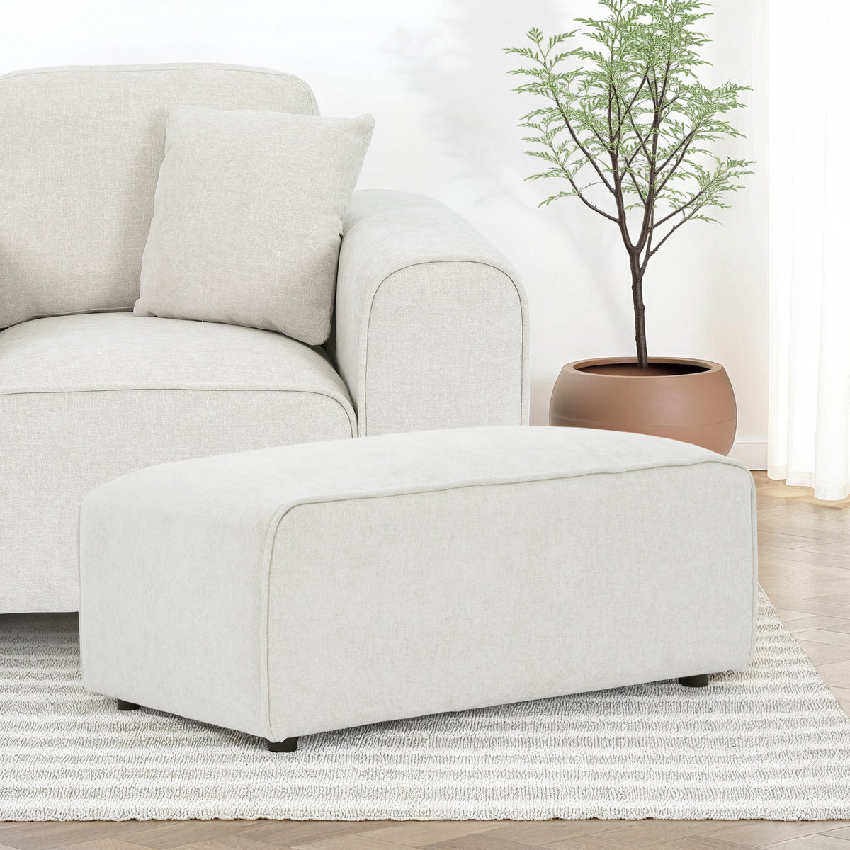 Hugo Footstool