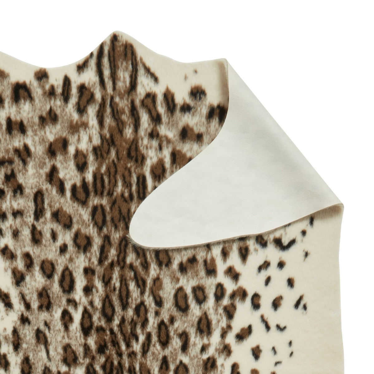 Kadune Faux Fur Leopard Print Rug