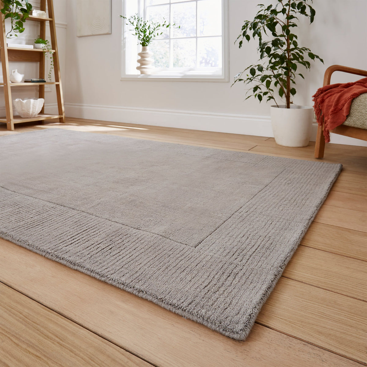 Lauder Plain Wool Border Rug