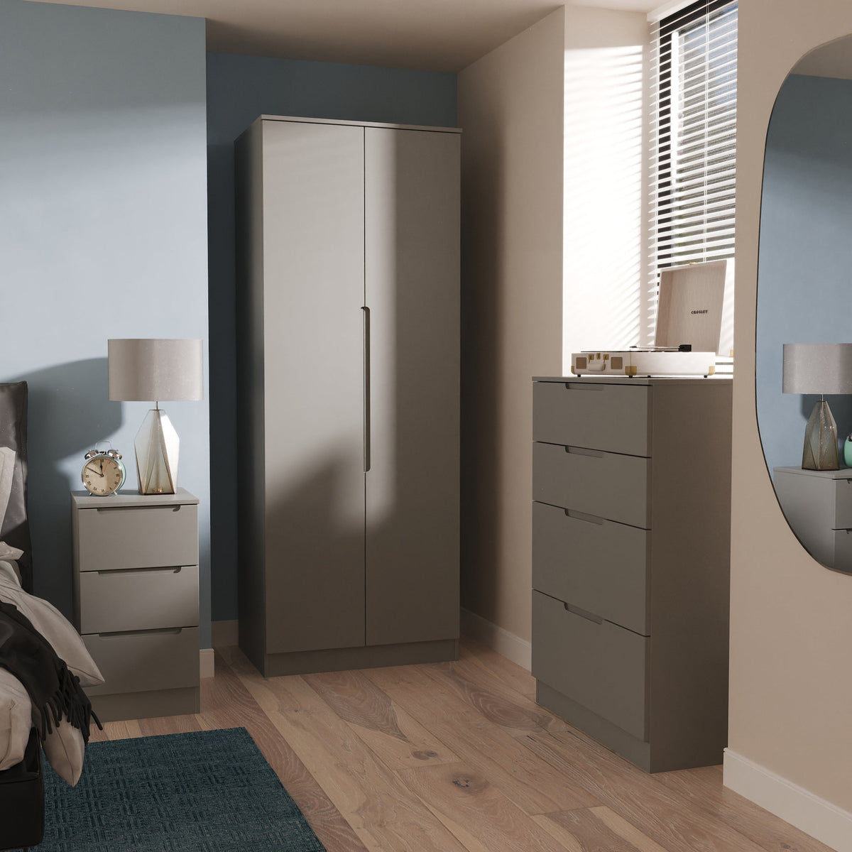 Henshaw 3 Piece Bedroom Furniture Set