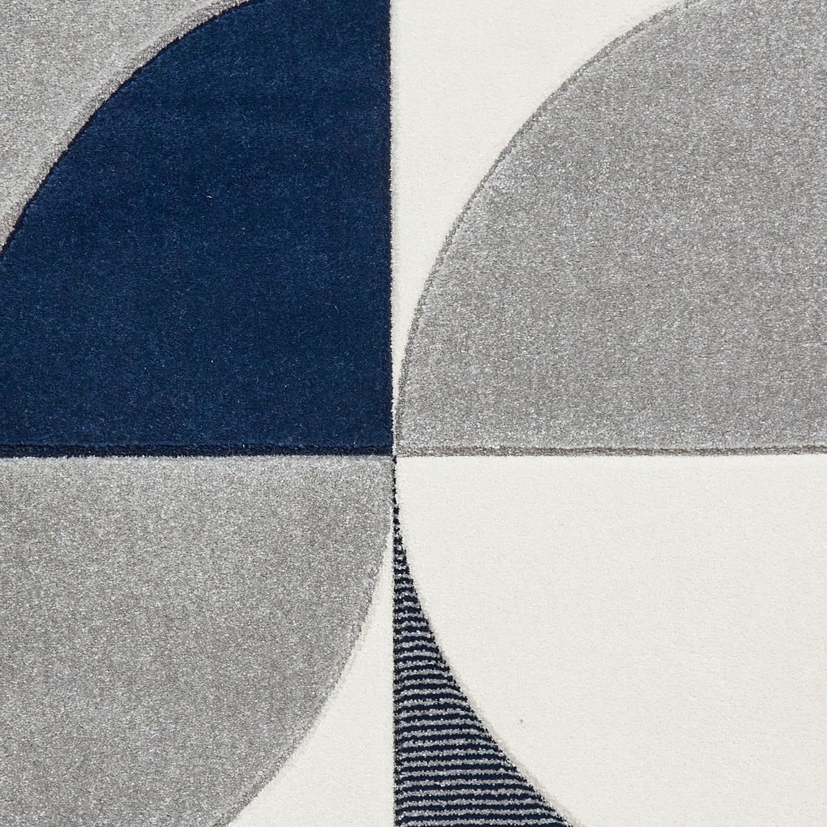 Regis Geometric Leaf Rug