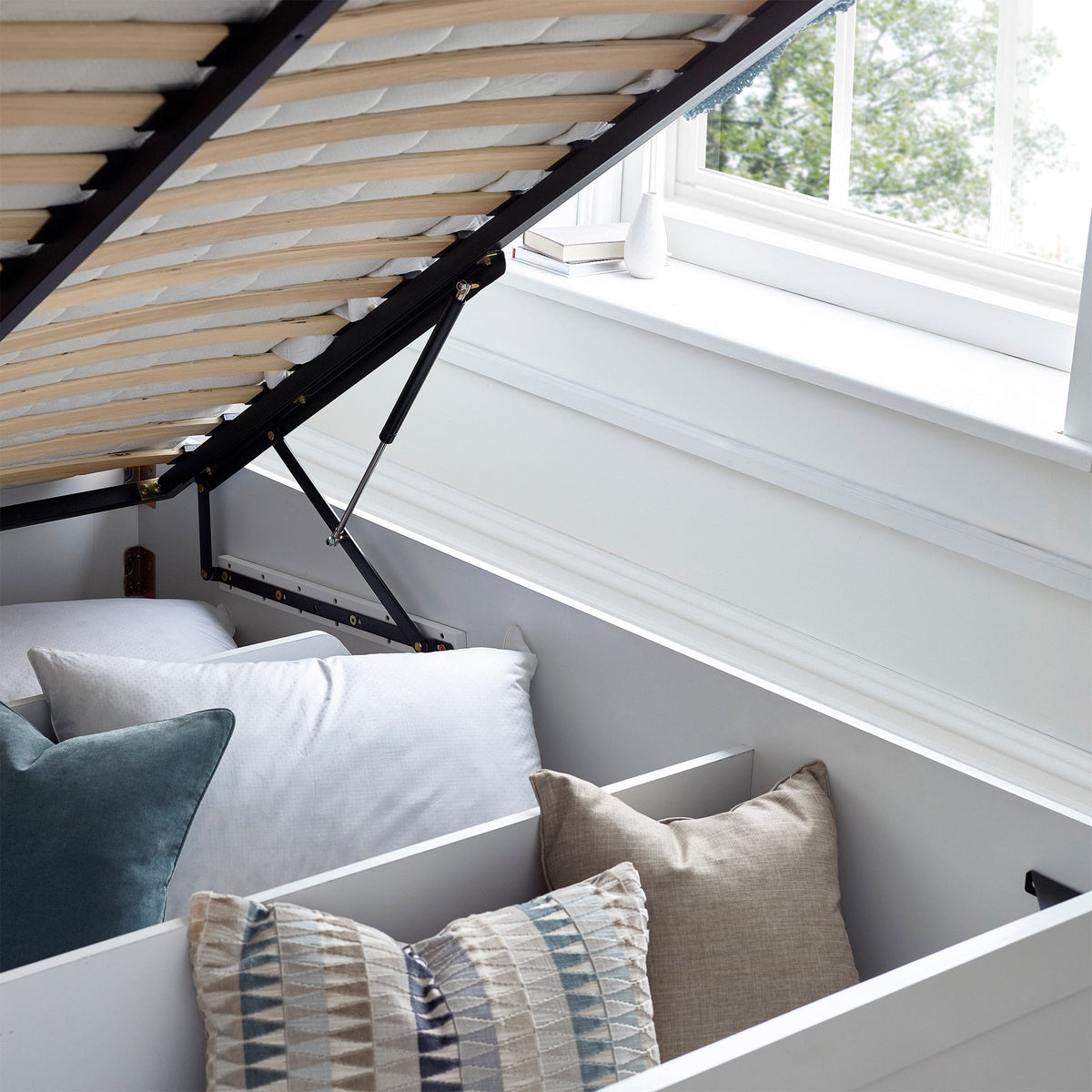 Parson Wooden Storage Ottoman Bed Frame