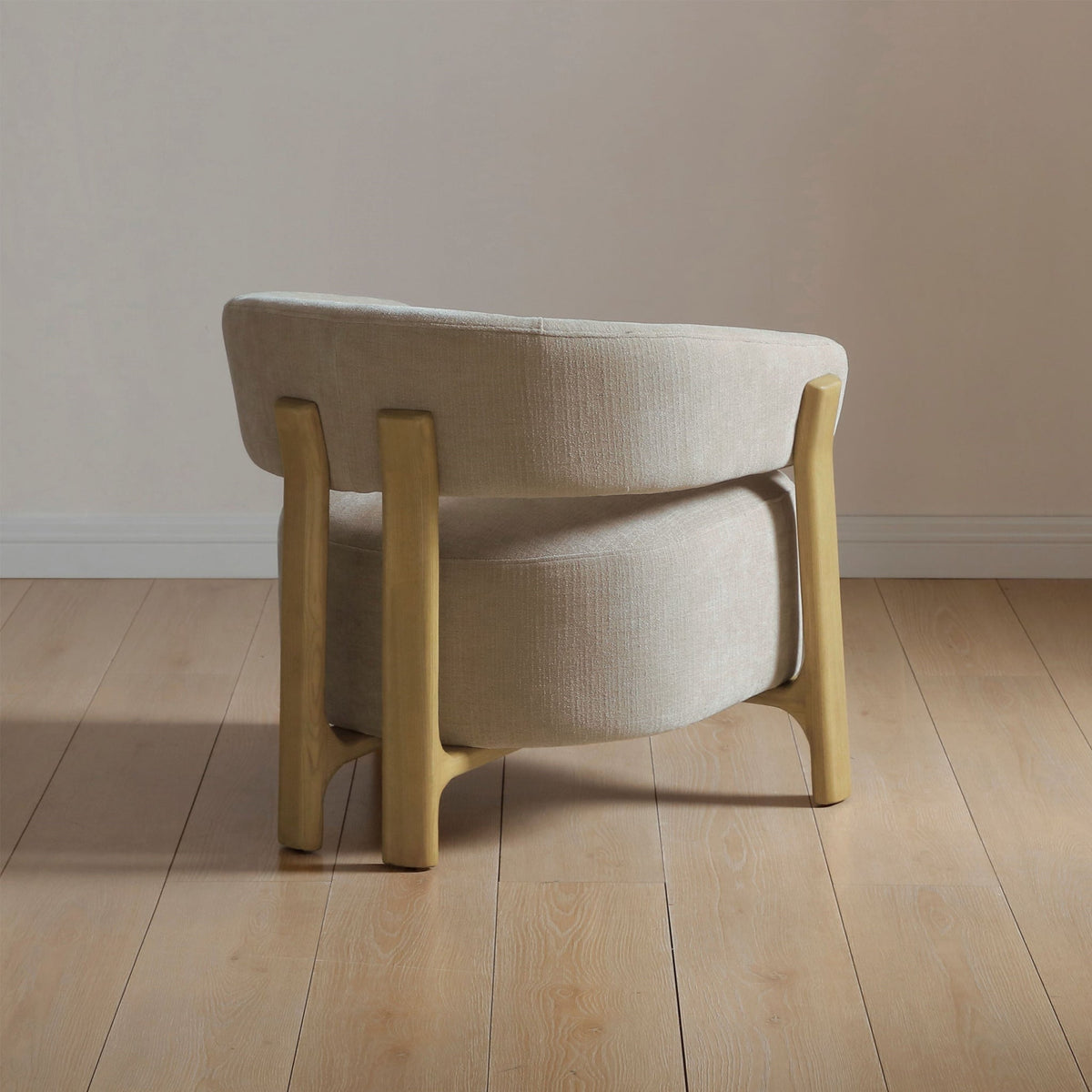 Sorelle Curved Accent Chair