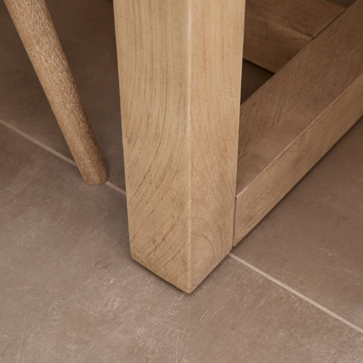 Outlet - Valdis Mango Wood & Travertine Dining Table