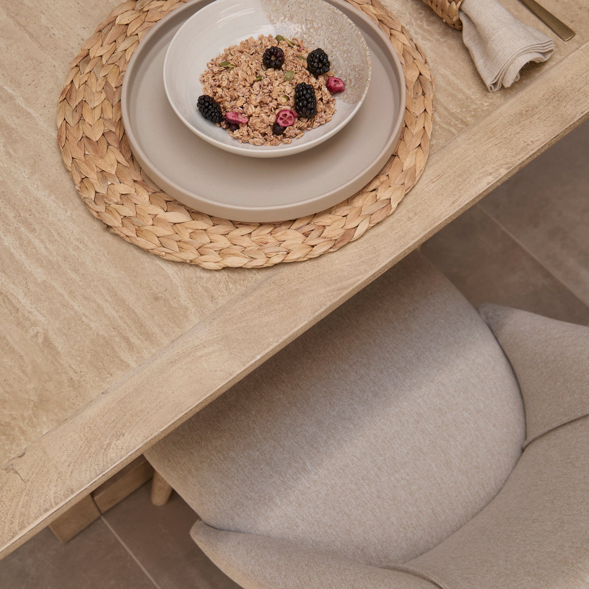 Outlet - Valdis Mango Wood & Travertine Dining Table