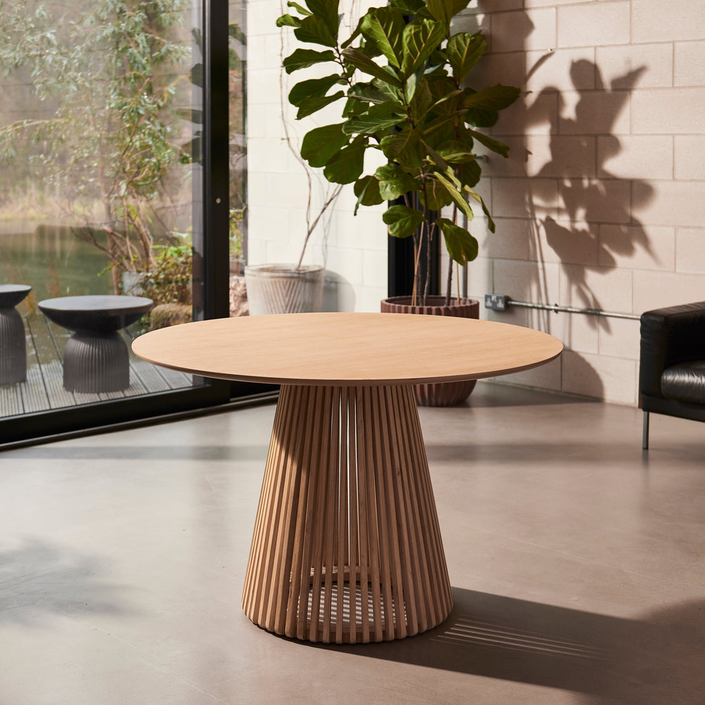 Outlet - Willow Round Dining Table - Whitewash Oak