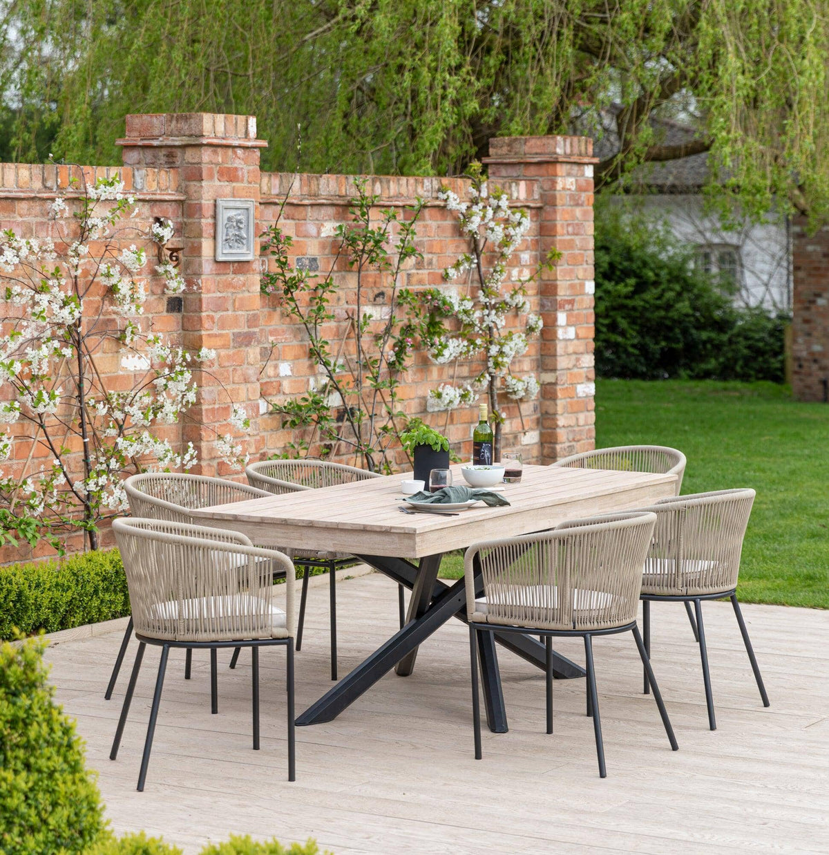 Amelia 6 Seater Wooden Garden Dining Set with 6 Hali Natural Chairs - Light Brushed Acacia with Black Legs