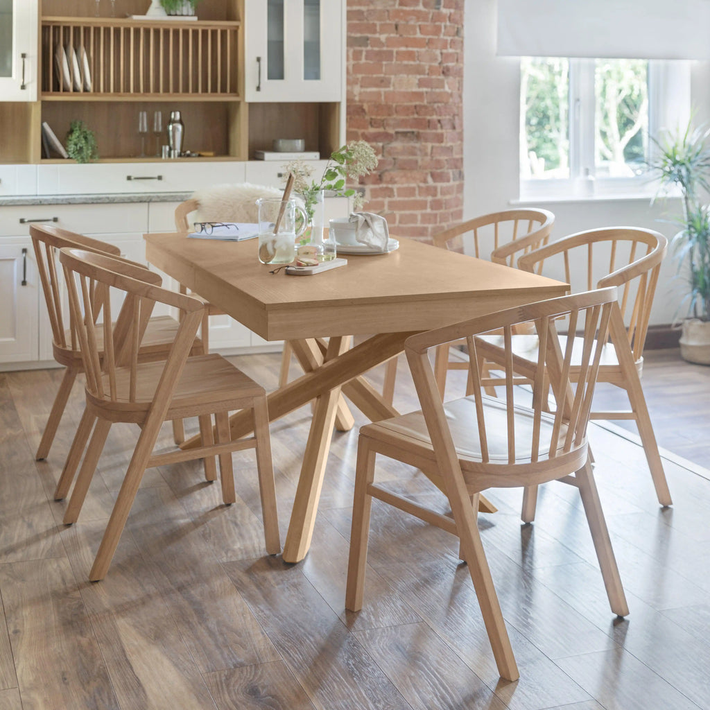 Outlet - Amelia Pale Oak Wood Extendable Dining Table