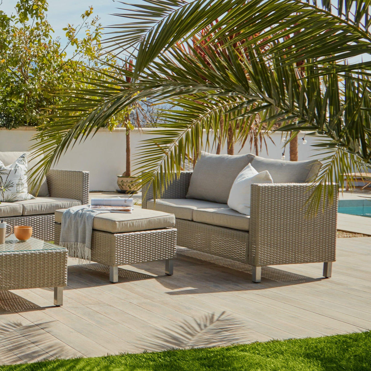 Aria 7 Seater Rattan Garden Sofa Set with Footstool & Coffee Table - Light Grey