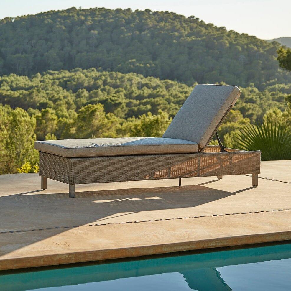 Aria Rattan Garden Sun Lounger - Light Grey