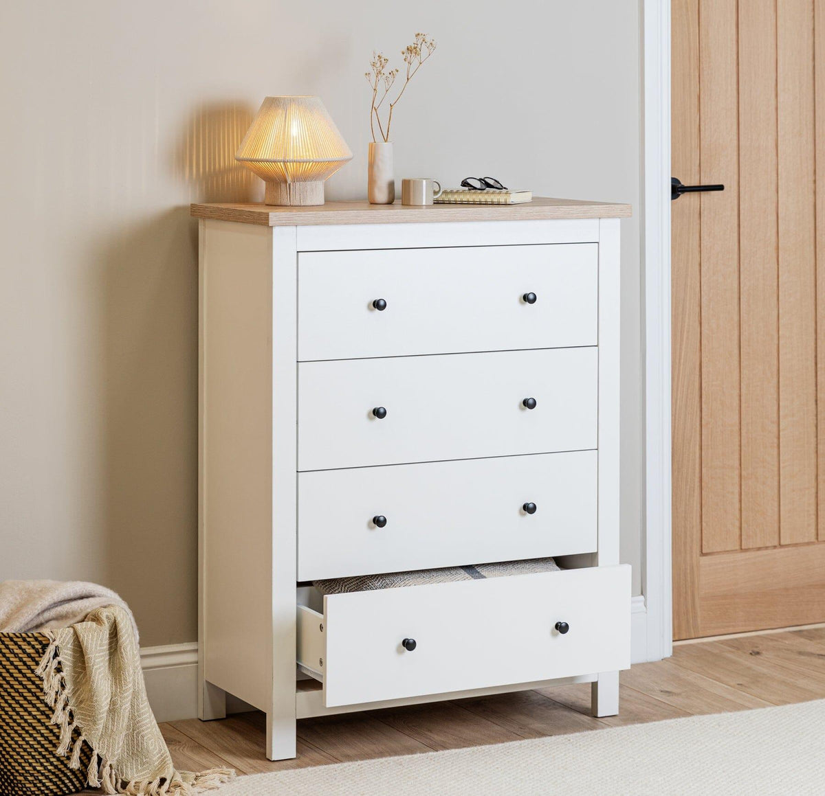 Outlet - Bampton 4 Drawer Tall Chest of Drawers - White
