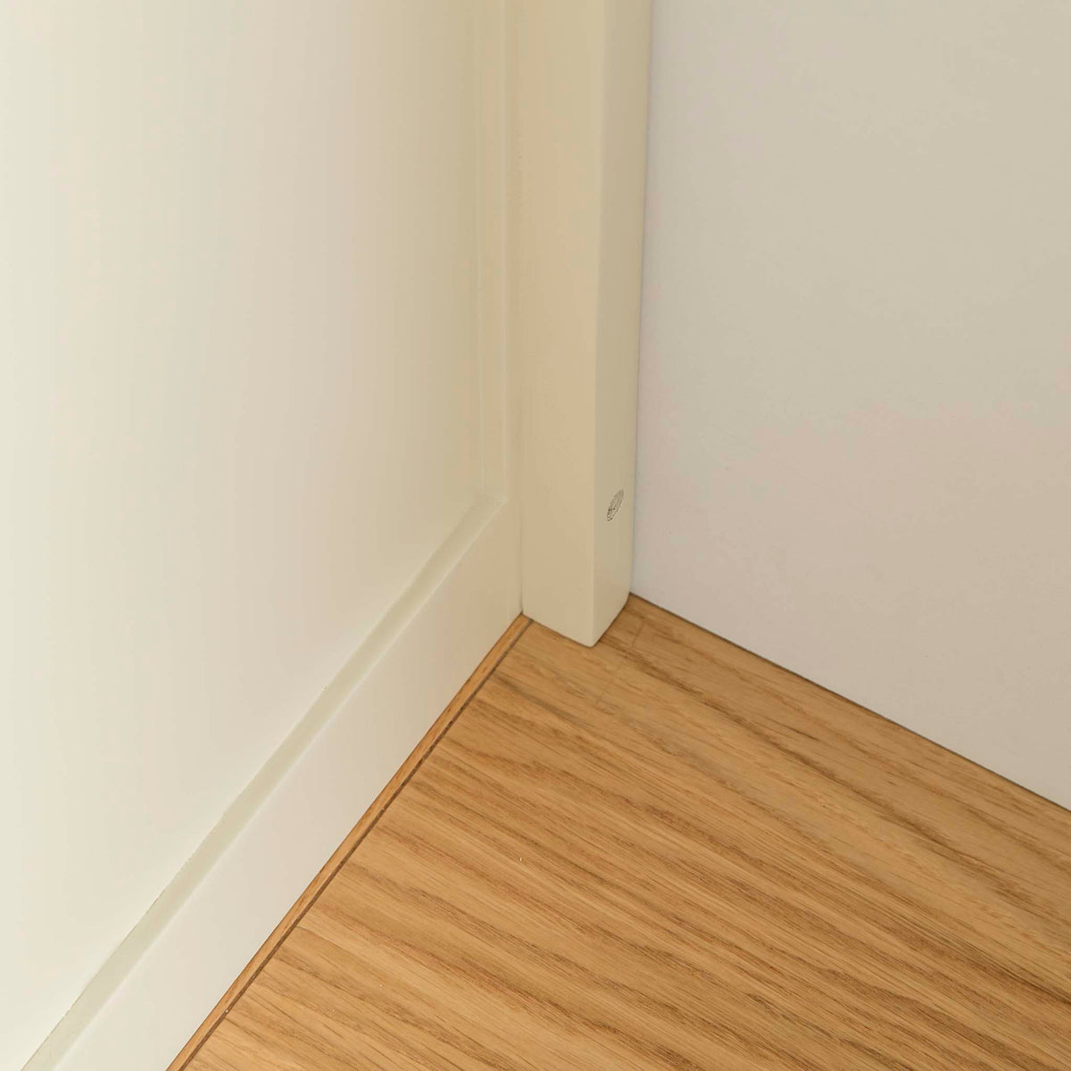 Farro Double Wardrobe with Drawers