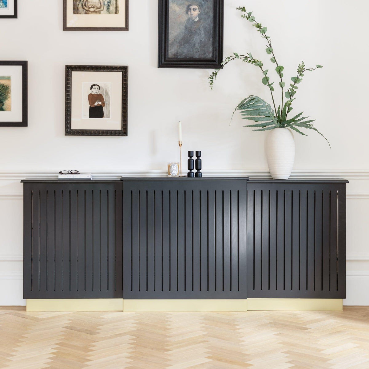 Outlet - Iliana Extendable Radiator Cover in Charcoal Grey