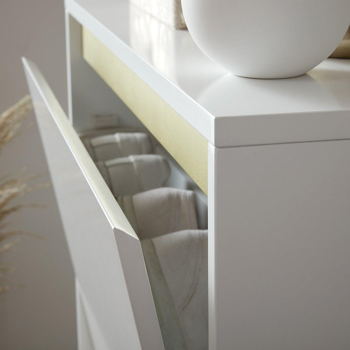 Outlet - Iliana Shoe Cabinet - 3 Door - White