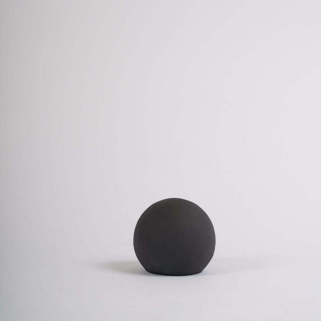 Outlet - Kelton 11cm Ceramic Ball Ornament - Black
