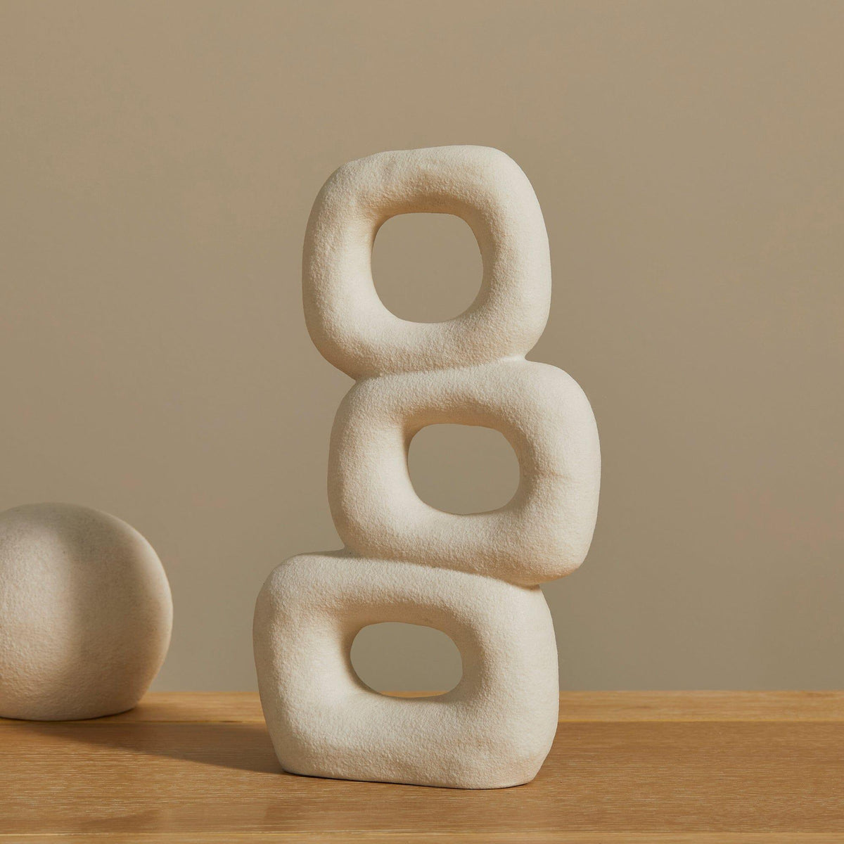 OUTLET - Kinsley 26cm Ceramic Abstract Ornament - White