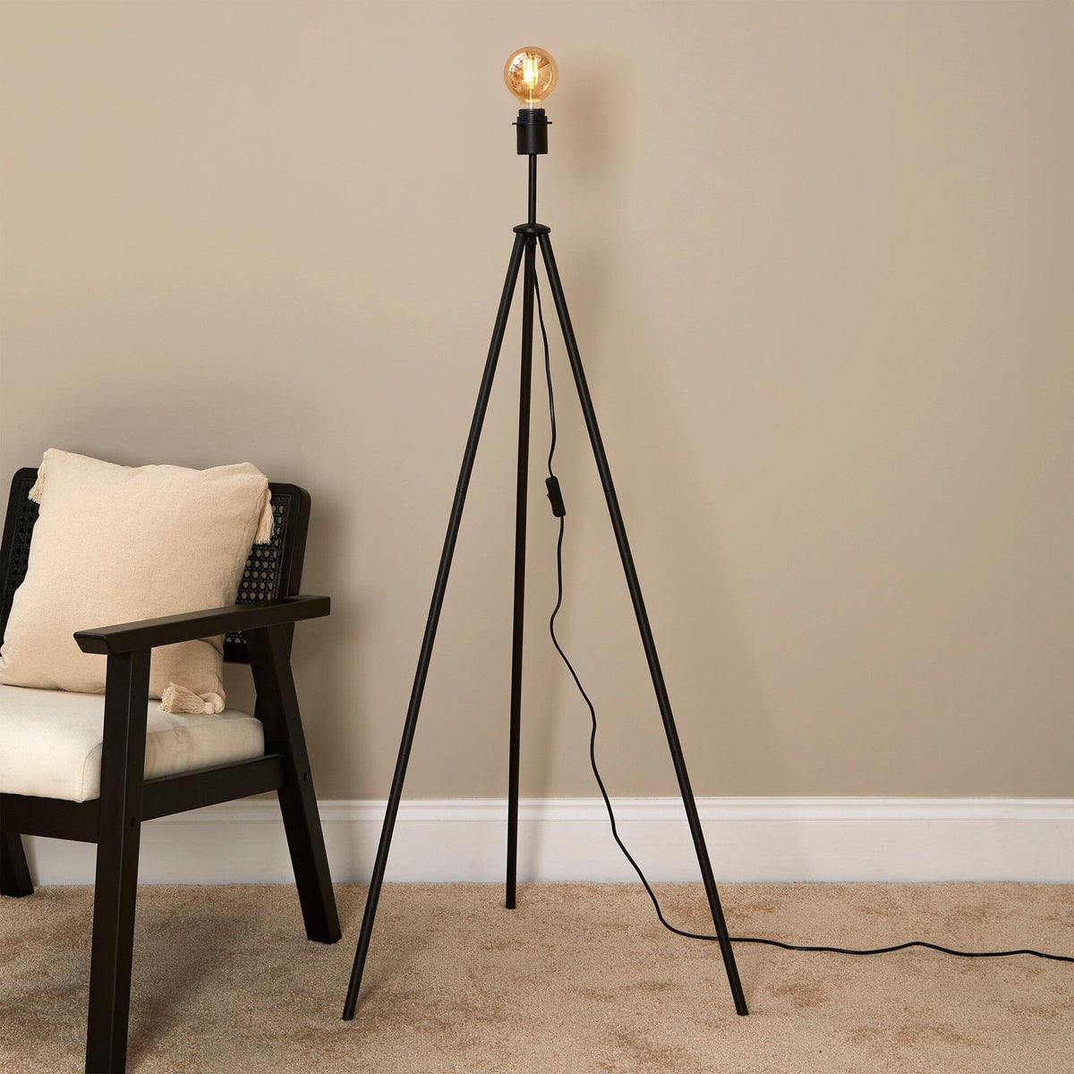 Litton 130cm Metal Floor Lamp - Black