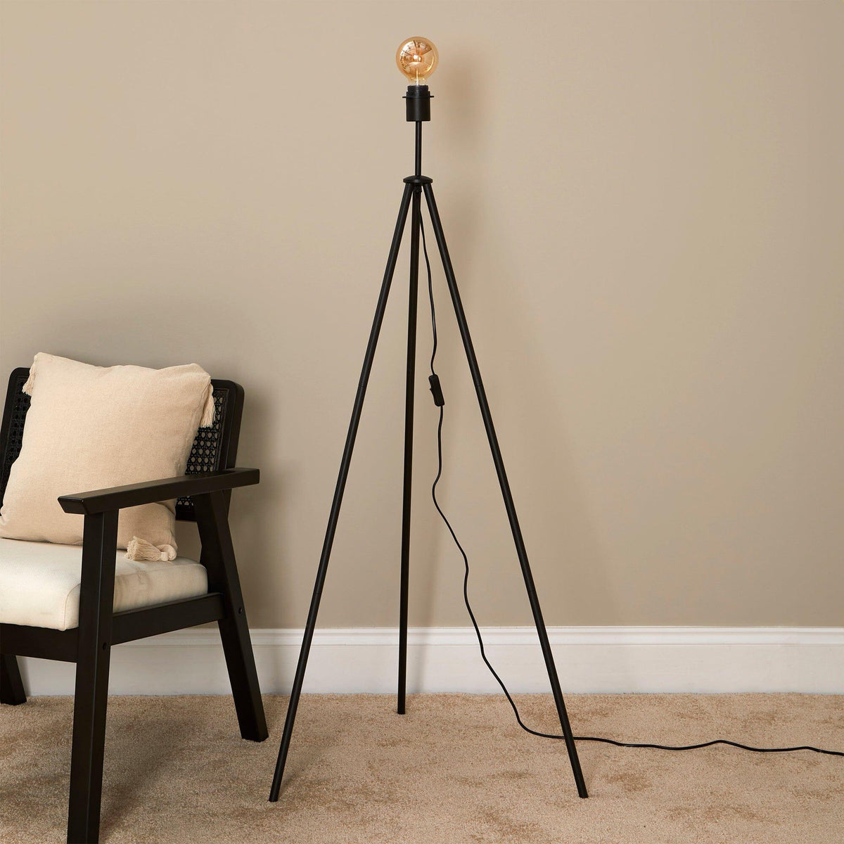 Litton 130cm Metal Floor Lamp - Black