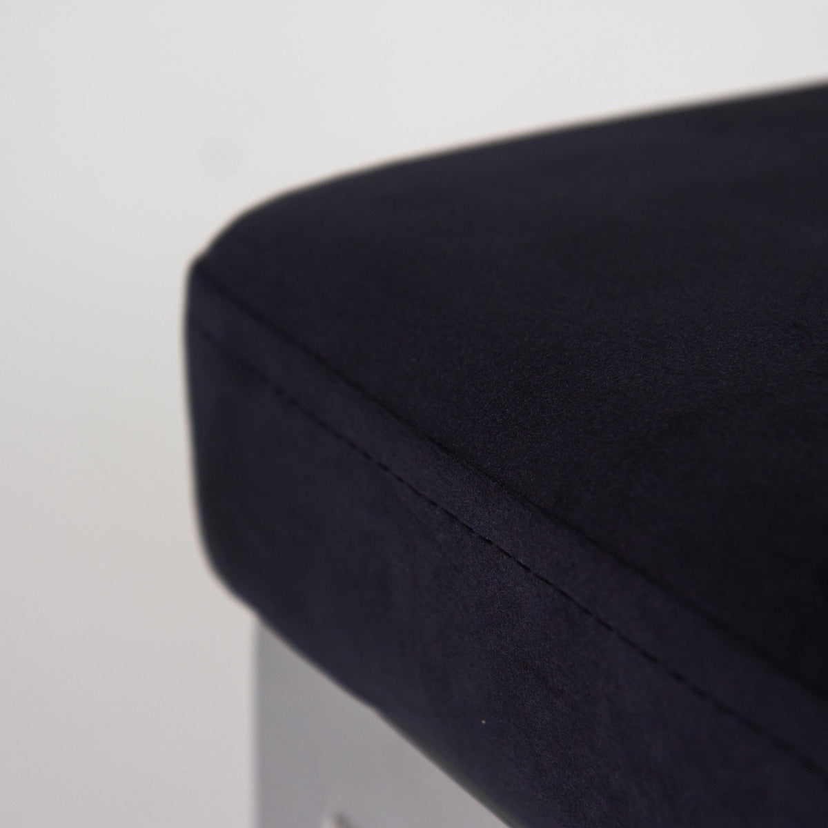 OUTLET - Lola dining chair - black with chrome legs